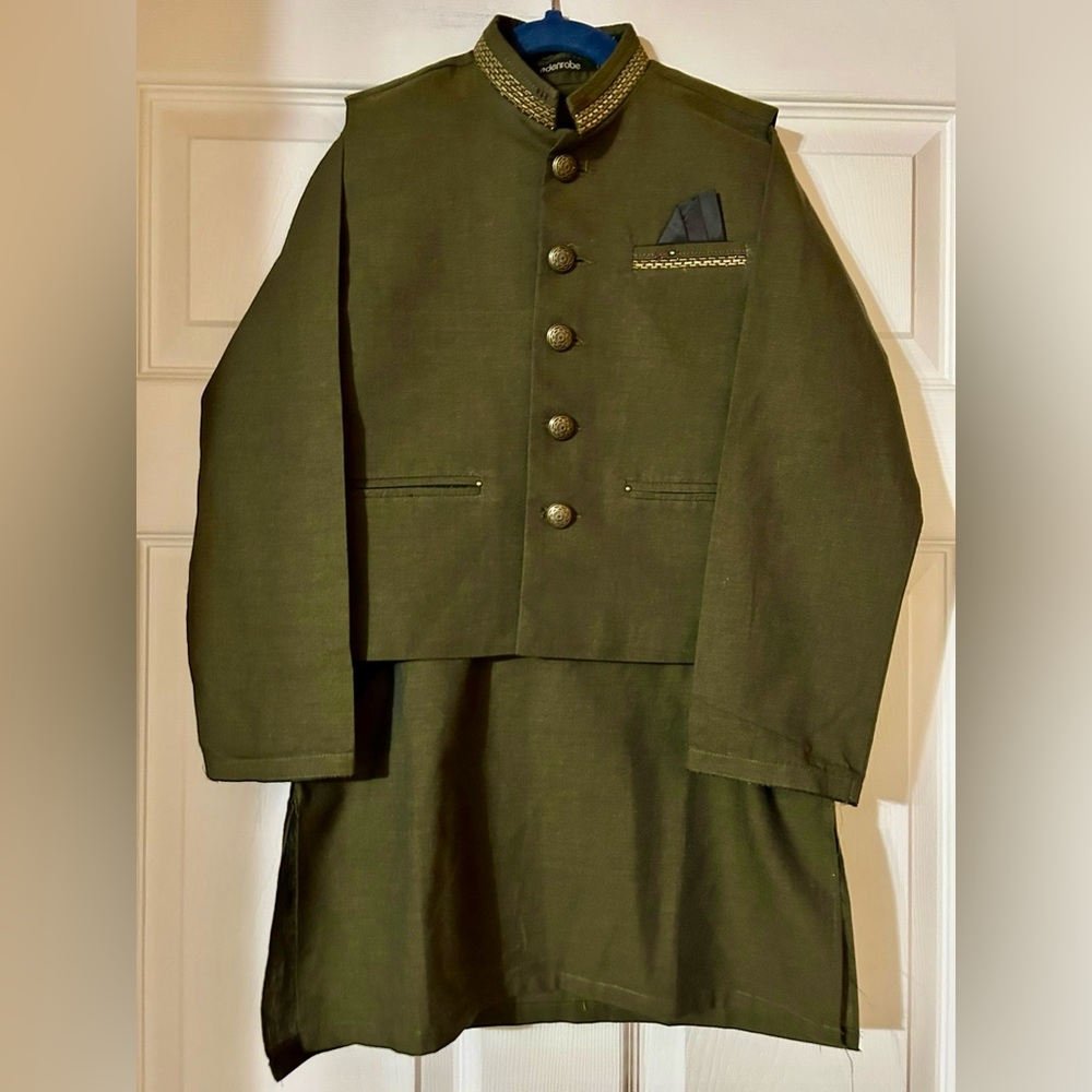 Ededrobe Boys Green Waist Coat Suit - Picture 3 of 10
